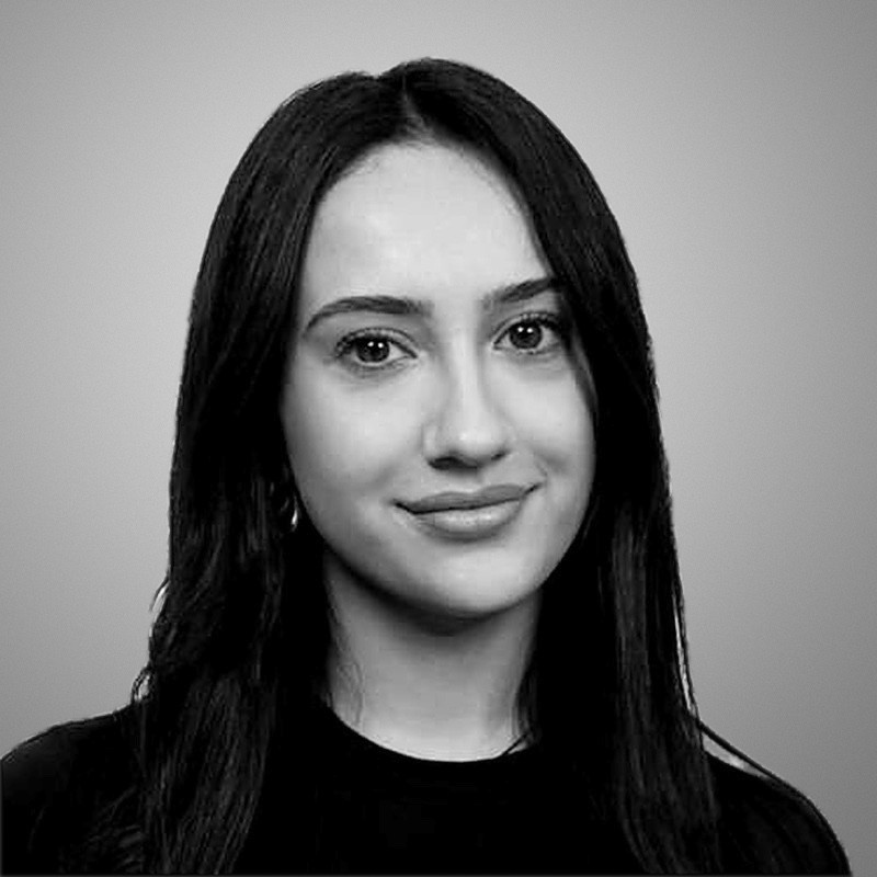 Julia, photographer at Kristal Studios